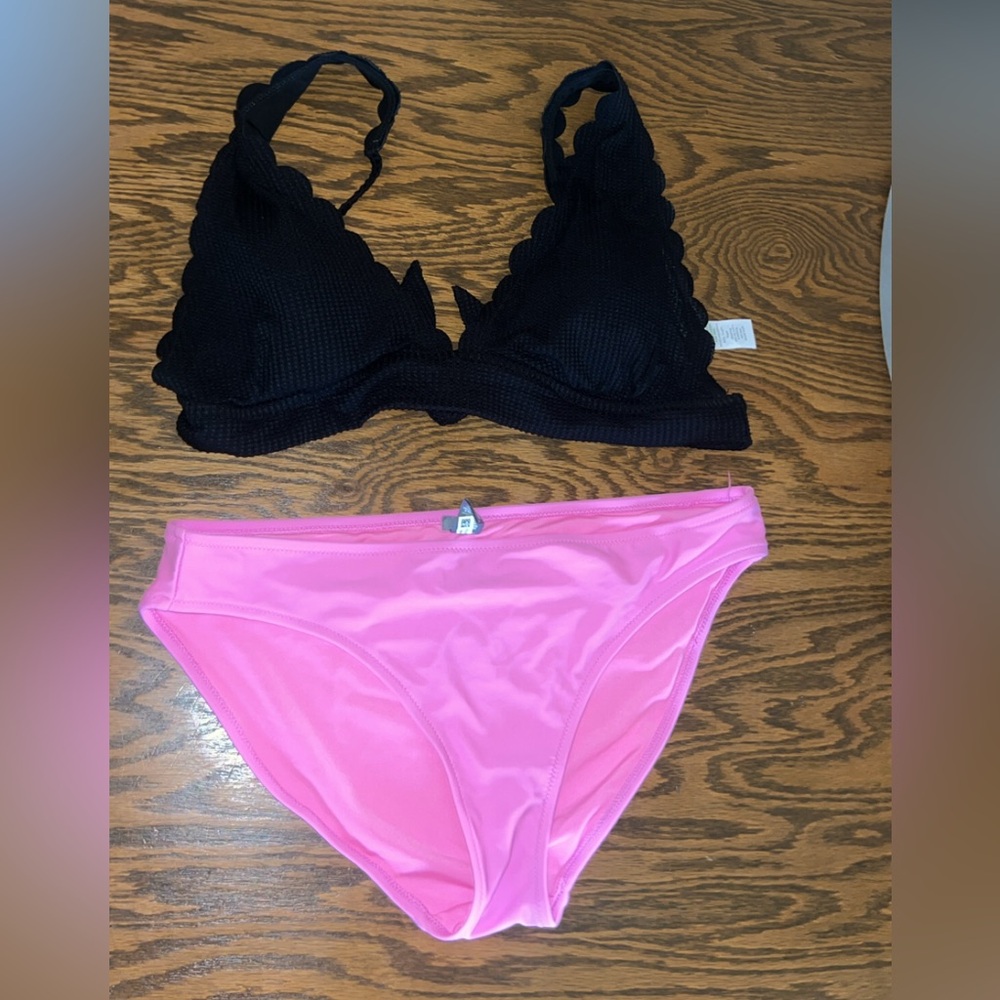 Black and Pink Women's bikini